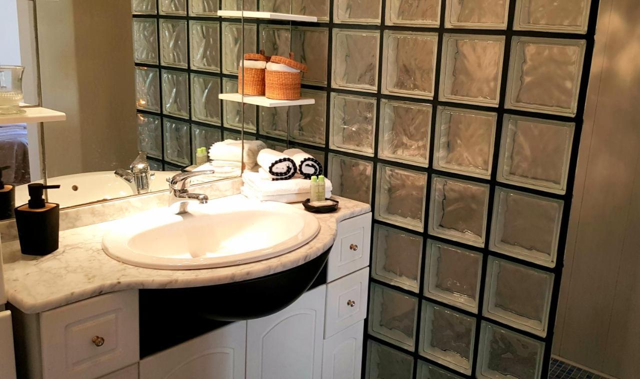 La Revetizon Bed & Breakfast Siecq Екстериор снимка
